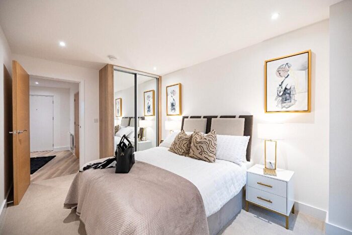 1 Bedroom Apartment For Sale In Mulberry Park, Mulberry Way, BA2