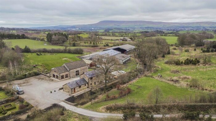 3 Bedroom Cottage To Rent In Talbot Bridge, Bashall Eaves, Clitheroe, BB7