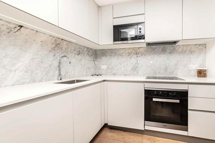 1 Bedroom Flat To Rent In Highgate Road, Kentish Town, NW5