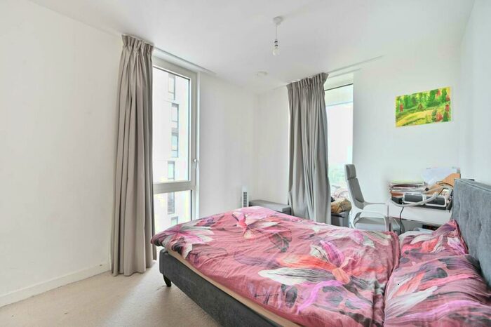 2 Bedroom Flat To Rent In College Road, Harrow Square, Harrow, HA1