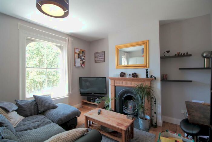 2 Bedroom Flat To Rent In Mayall Road, Brixton/Herne Hill, SE24