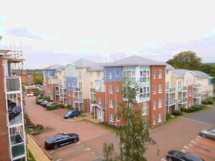 1 Bedroom Flat To Rent In Central Watford, WD17