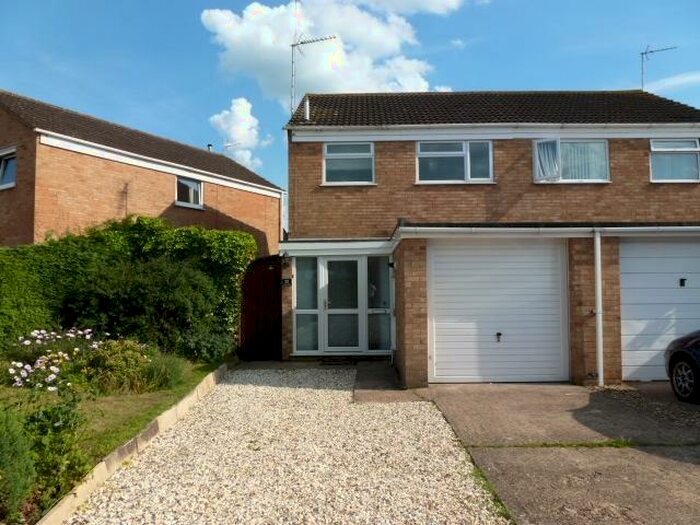 3 Bedroom Semi-Detached House To Rent In The Sandfields, Northway, Tewkesbury, GL20