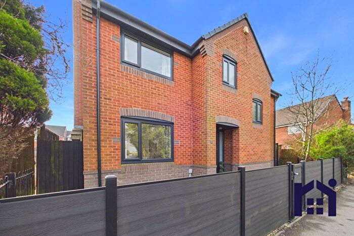 4 Bedroom Detached House For Sale In Dunkirk Lane, Leyland, PR26