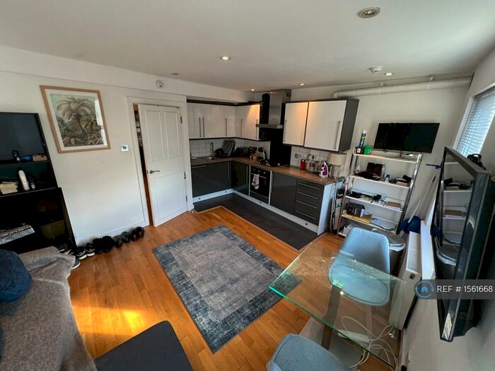 1 Bedroom Flat To Rent In Holloway Road, London, N19