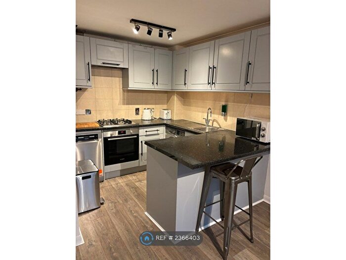 1 Bedroom Flat To Rent In Buckingham Court., Surrey, TW18