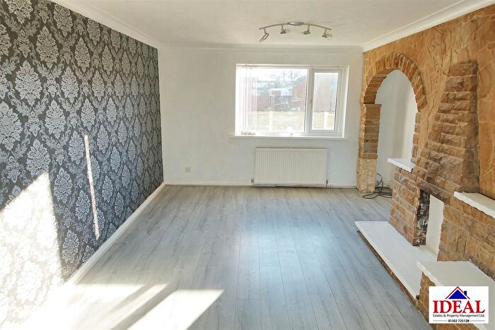 3 Bedroom Terraced House For Sale In Low Lands Walk, Askern, Doncaster, DN6