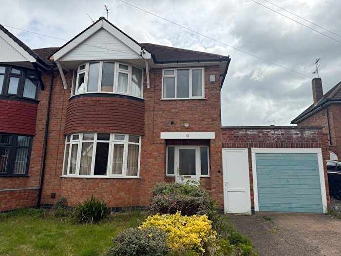 3 Bedroom Semi-Detached House To Rent In Springway Close, Leicester, LE5