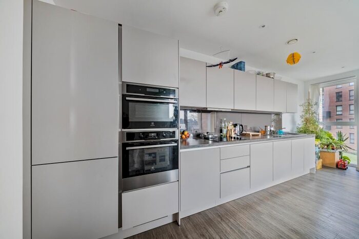 2 Bedroom Flat To Rent In Moorhen Drive, West Hendon, NW9