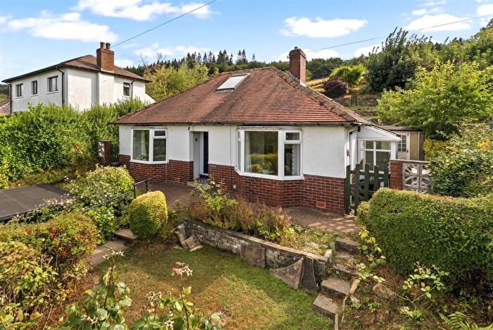2 Bedroom Detached Bungalow For Sale In Leeds Road, Otley, LS21