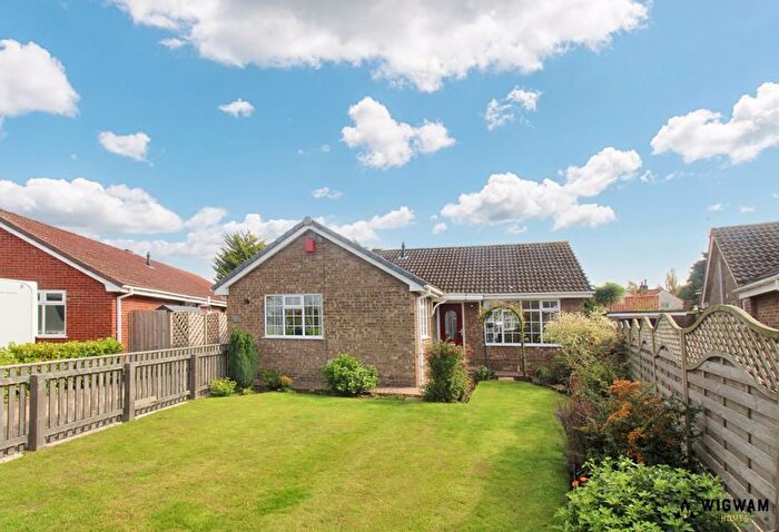 3 Bedroom Detached Bungalow For Sale In Harrison Close, Sproatley, HU11