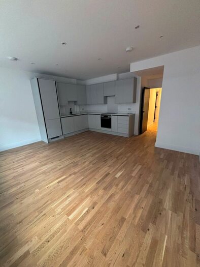 2 Bedroom Flat To Rent In Putney High Street, London, SW15