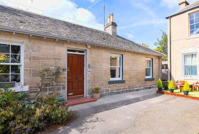 2 Bedroom Cottage To Rent In Kingston Avenue, Liberton, Edinburgh, EH16