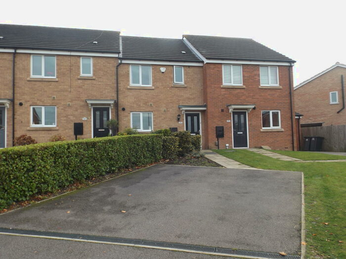3 Bedroom Town House To Rent In Orchil Street, Giltbrook, NG16