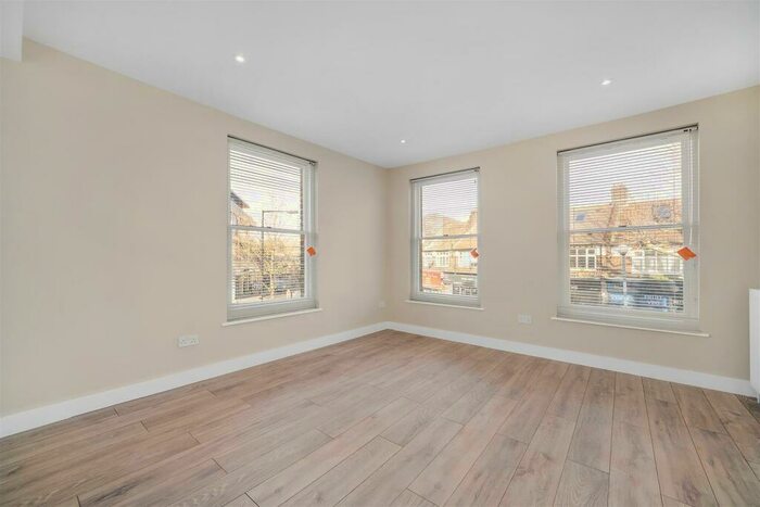 1 Bedroom Flat To Rent In Grove Vale, East Dulwich, SE22