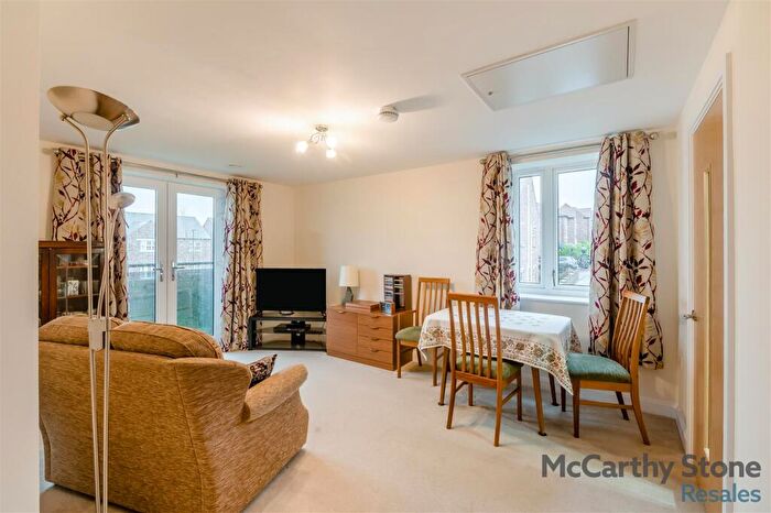 2 Bedroom Apartment For Sale In Flora Grange, Uppergate Road, Stannington, S6