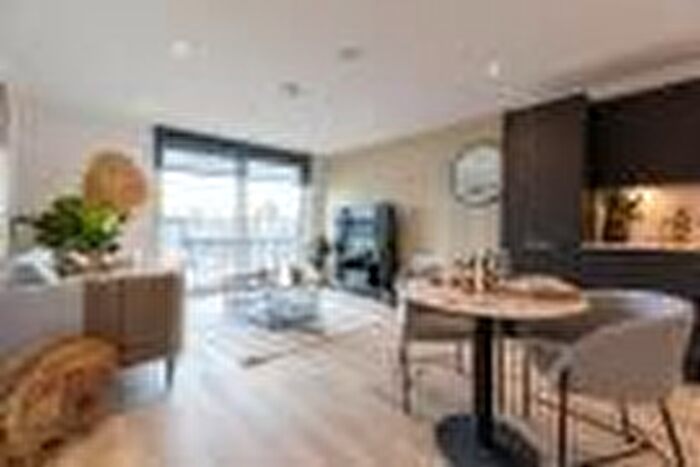 1 Bedroom Flat To Rent In Hairpin House, Bradford Street, Birmingham, B12