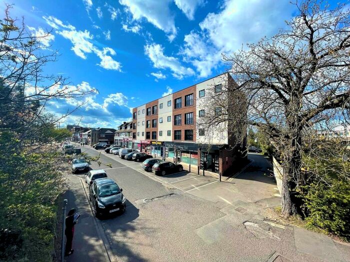 2 Bedroom Apartment To Rent In Bridgewater Apartments, GU17