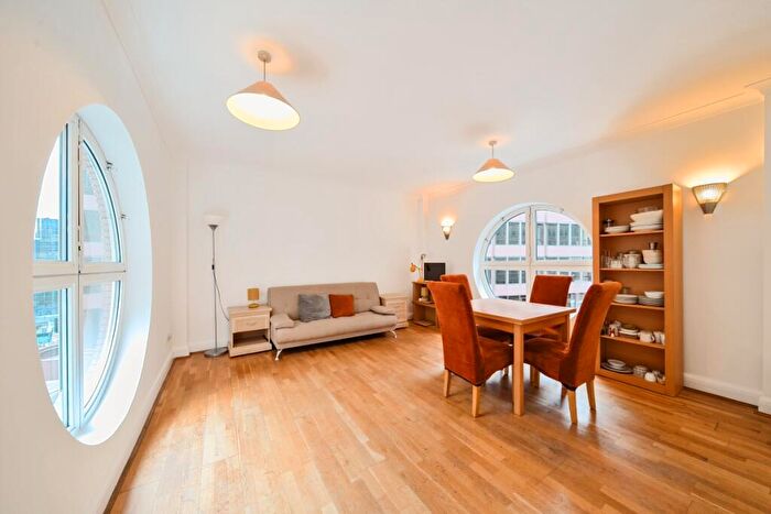 2 Bedroom Apartment To Rent In Monument Street London, EC3R