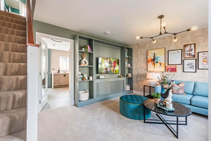 3 Bedroom End Of Terrace House For Sale In Turnhouse Road, Edinburgh, EH12