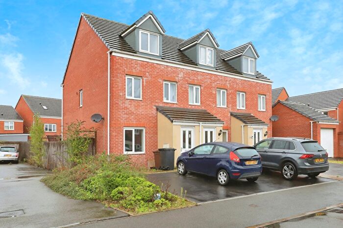 3 Bedroom End Terrace House For Sale In Leconfield Wharf, Wolverhampton, West Midlands, WV2