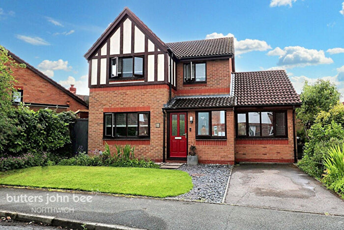 4 Bedroom Detached House For Sale In Mere Bank, Northwich, CW9