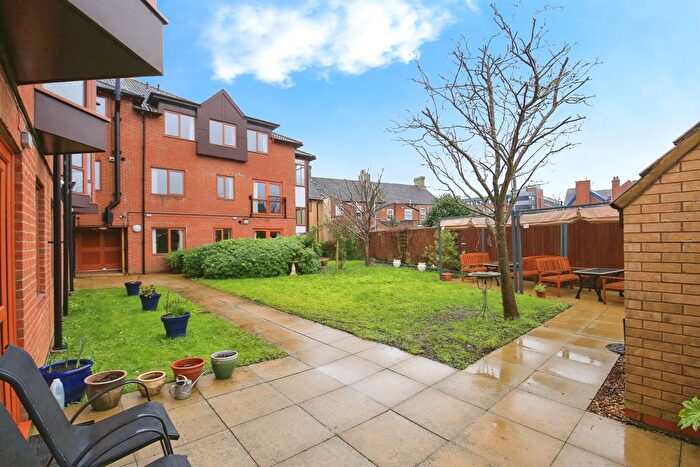 2 Bedroom Flat For Sale In Crawthorne Road, Peterborough, PE1