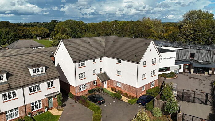 1 Bedroom Flat For Sale In Alexander Road, Frenchay, Bristol, BS16