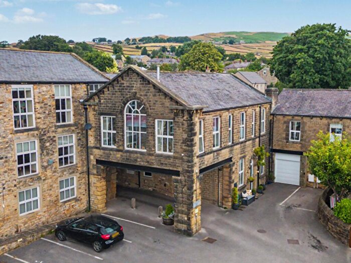 3 Bedroom Semi Detached House For Sale In Cross Lane Court, Bradley, Keighley, BD20