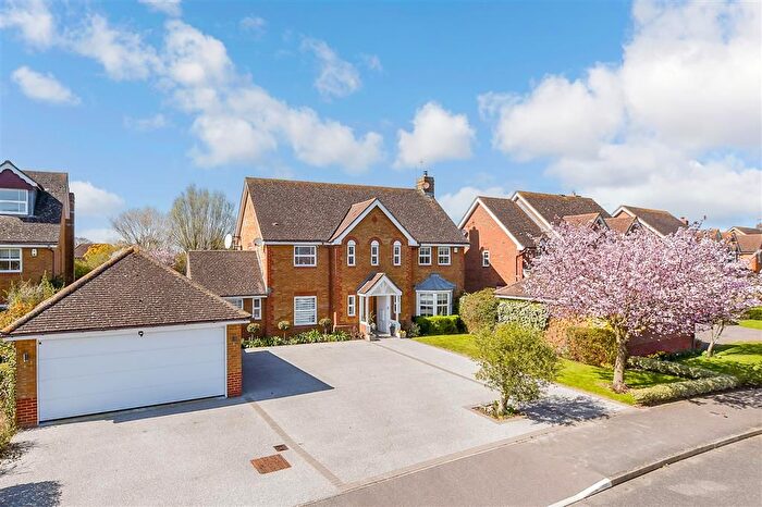 4 Bedroom Detached House For Sale In Molehill Road, Whitstable, Kent, CT5