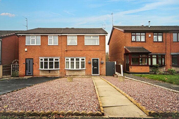 3 Bedroom Semi Detached House For Sale In Woodhouse Drive, Wigan, WN6