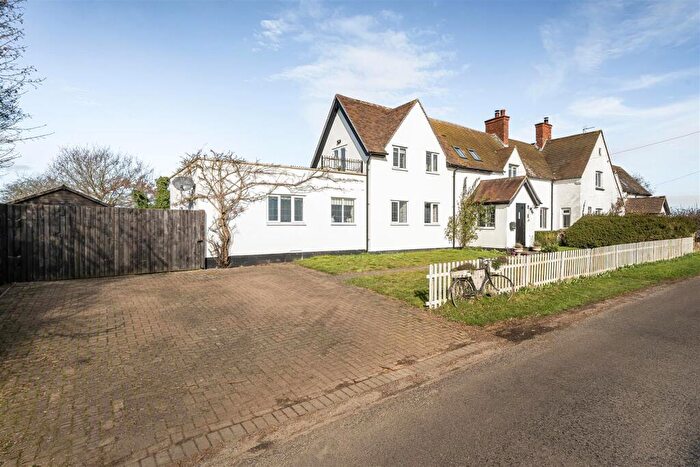 3 Bedroom End Of Terrace House For Sale In Melchbourne Road, Knotting, Bedford, MK44