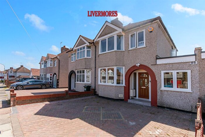 3 Bedroom Semi-Detached House For Sale In Chastilian Road, Dartford, DA1
