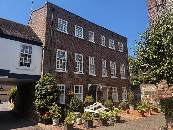 4 Bedroom End Of Terrace House For Sale In Nineveh Shipyard, Arundel, BN18