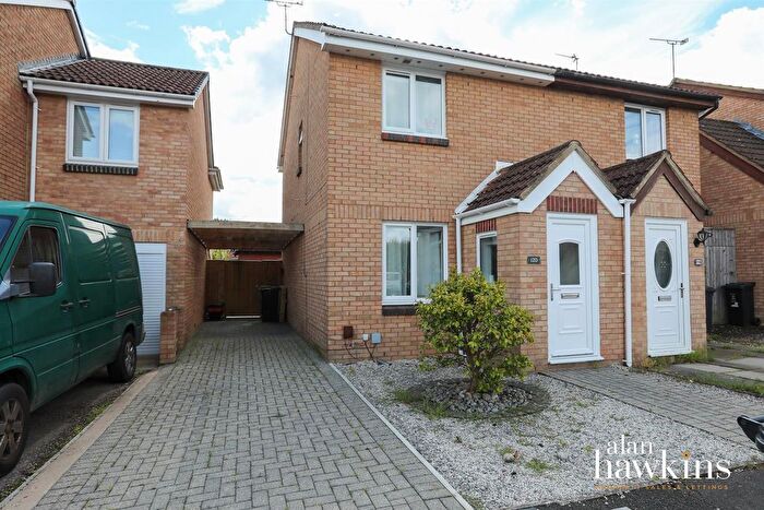 2 Bedroom Semi-Detached House For Sale In Tamworth Drive, Shaw, Swindon, SN5