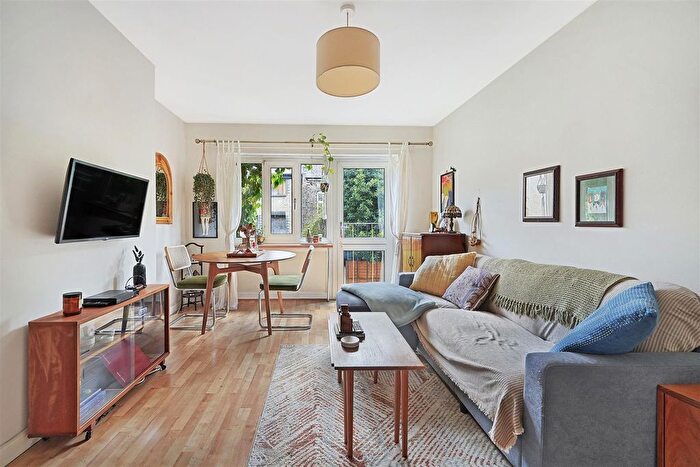 1 Bedroom Flat For Sale In Pepys House, Kirkwall Place, London, E2