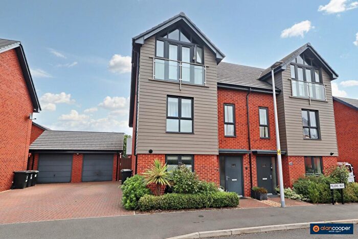 4 Bedroom Semi-Detached House For Sale In Millers Way, Windmill Heights, Nuneaton, CV10