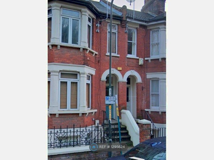 1 Bedroom Flat To Rent In Boundary Road, Chatham ME4