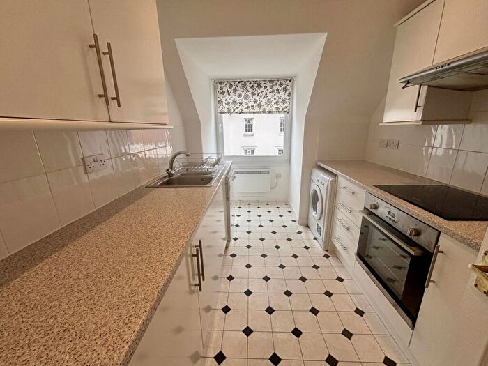 2 Bedroom Apartment To Rent In Park Street, Leamington Spa, CV32