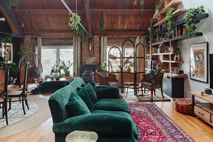 3 Bedroom Mews For Sale In St Gabriel's Manor, Cormont Road, London, SE5