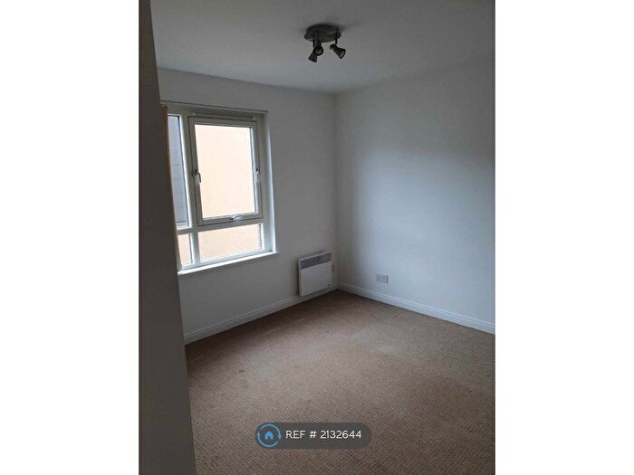 2 Bedroom Flat To Rent In Thorter Way, Dundee, DD1