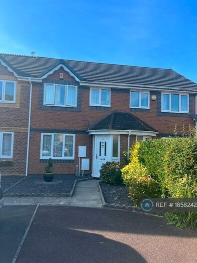 3 Bedroom Terraced House To Rent In Pilgrims Wharf, Bristol, BS4