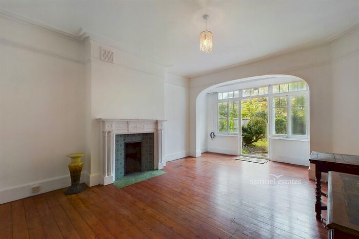 1 Bedroom Flat To Rent In Becmead Avenue, Streatham, SW16