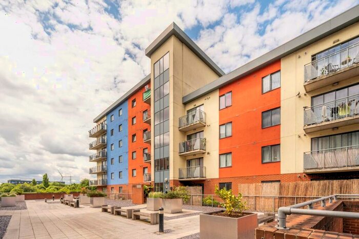 2 Bedroom Flat To Rent In Barking, Barking, IG11