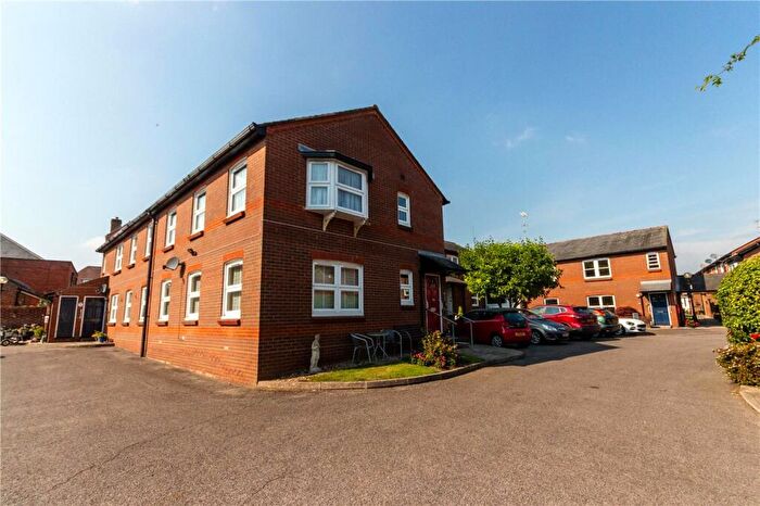 1 Bedroom Flat For Sale In New Forge Place, Redbourn, St. Albans, AL3