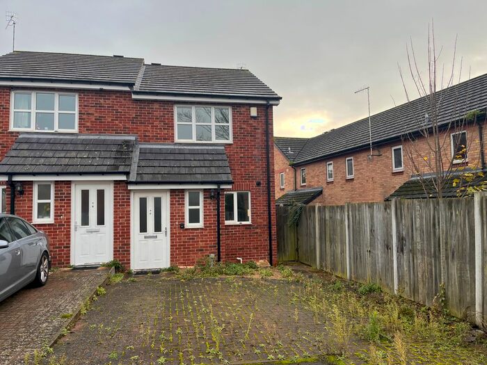 End Of Terrace House To Rent In Lunns Gardens, Evesham, WR11