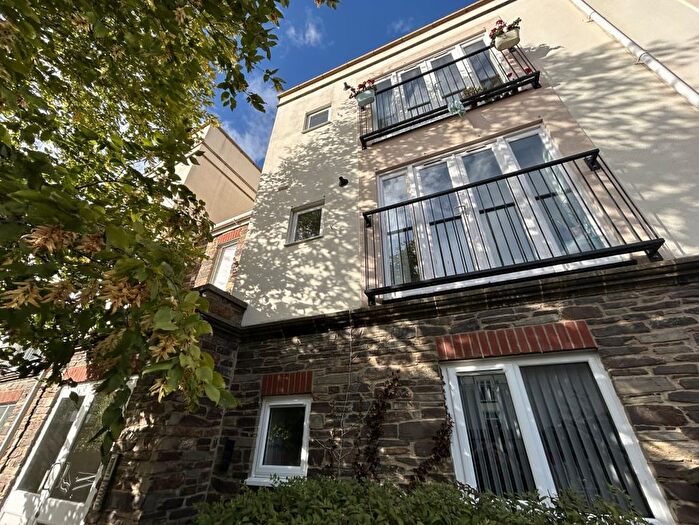 2 Bedroom Flat For Sale In Montpelier Court Station Road, Bristol, BS6