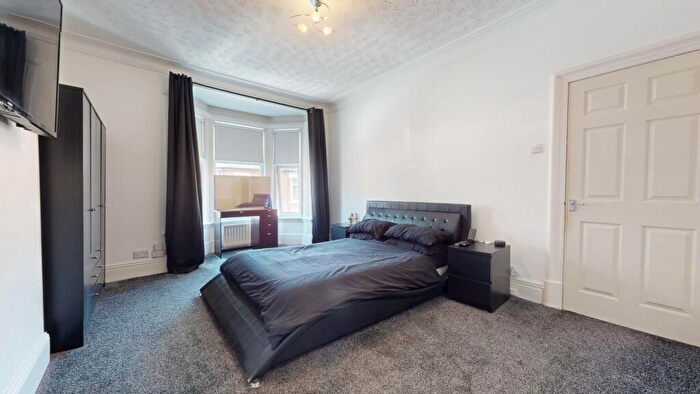 3 Bedroom Flat For Sale In St. Vincent Street, South Shields, NE33