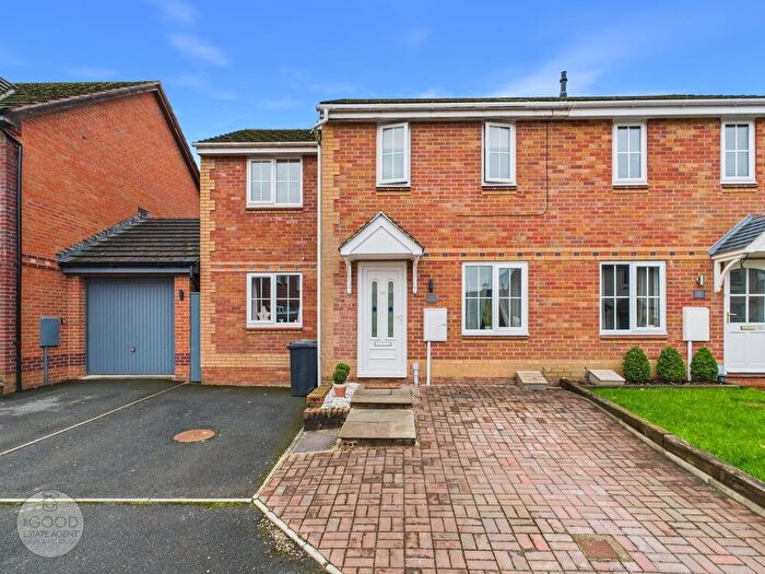 4 Bedroom Semi Detached House For Sale In Hever Road, Hereford, HR2