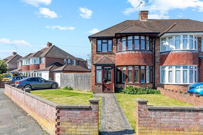 3 Bedroom Semi Detached House For Sale In Stockbridge Gardens, Chichester, PO19